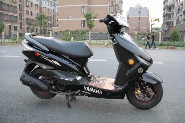 电动车电池深度维修与保养